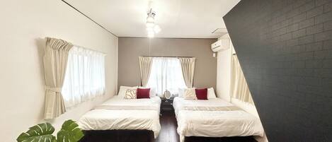 4 soverom, skrivebord, strykejern/-brett og wi-fi (inkludert)