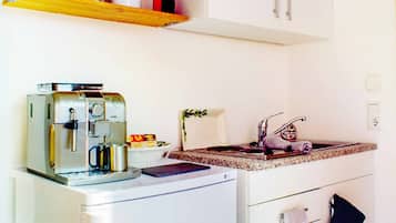 Villa | Privat tekøkken | Køleskab, mikrobølgeovn, ovn, kogeplade