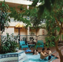 Bañera de hidromasaje interior