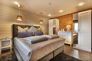 2 chambres, coffres-forts dans les chambres, Wi-Fi gratuit