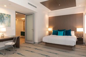 1 dormitorio, tabla de planchar con plancha, wifi y ropa de cama