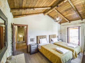 2 chambres, fer et planche à repasser, Wi-Fi gratuit, draps fournis