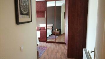 3 makuuhuonetta, Wi-Fi, vuodevaatteet