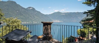Apartment with pool and park! Lake View!