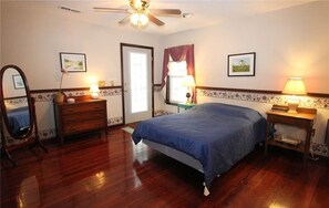 House, 2 Double Beds (Edisto Guest House) | 2 bedrooms - Edisto Guest House (Edisto Island)