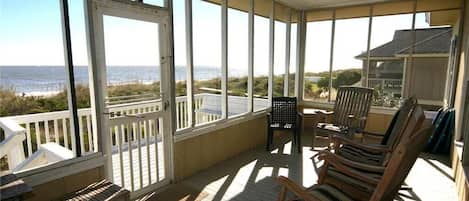 House, Multiple Beds (M.S. Whaley) | Balcony