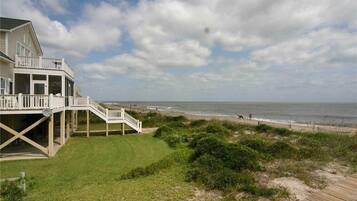 Nhà, nhiều giường (M.S. Whaley) | Bãi biển