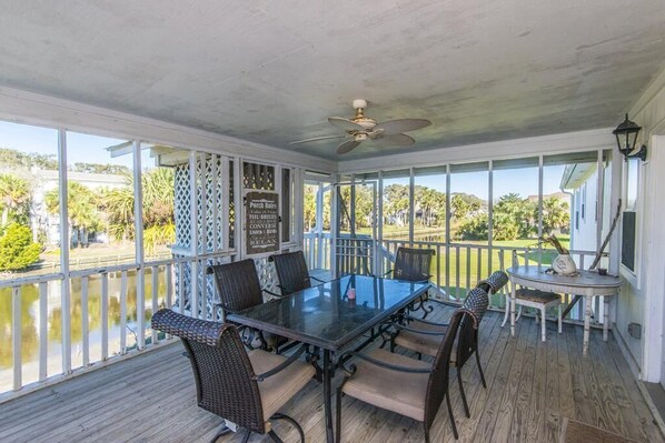 House, Multiple Beds (Que Sea Ra) | Private kitchen - Que Sea Ra (Edisto Island)