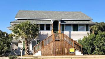 House, Multiple Beds (Salley/Morrison) | Exterior