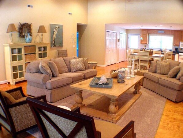 Casa, varias camas (Surfin Turtle) | Sala de estar