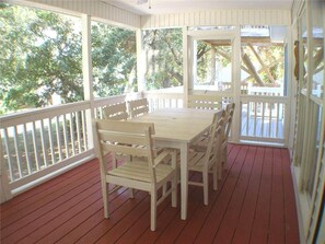 Casa, varias camas (Surfin Turtle) | Balcón