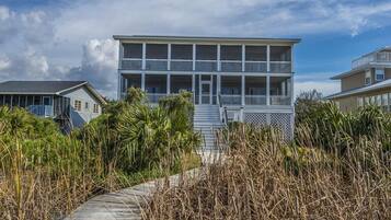 House, Multiple Beds (The Pearl) | Exterior