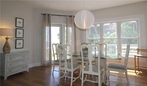 House, Multiple Beds (The Point) | Private kitchen