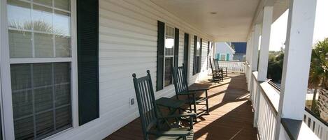 House, Multiple Beds (Dawhoo Dreams) | Balcony