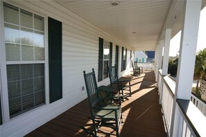 Maison, plusieurs lits (Dawhoo Dreams) | Balcon