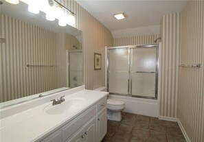 House, Multiple Beds (Goldsmith) | Bathroom - Goldsmith (Edisto Island)