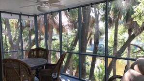 House, Multiple Beds (Howe It Should Be) | Balcony