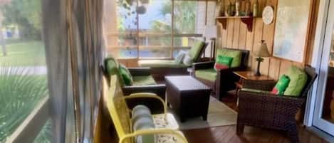 House, Multiple Beds (Rooney Bin) | Living room