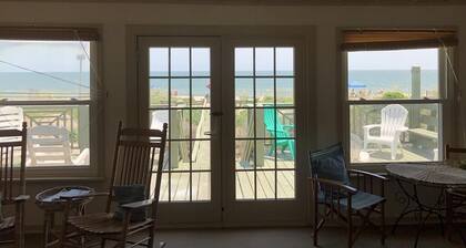 The Barefoot-whole House