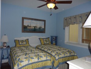 Condo, Multiple Beds (The Locke Nest III)