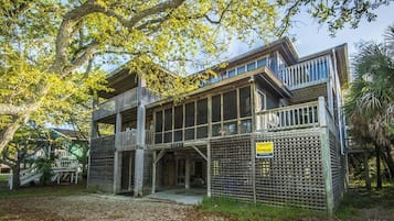 House, Multiple Beds (2 Cool) | Exterior