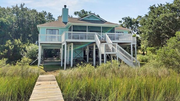 House, Berbilang Katil (Clark's Cove) | Bahagian luar