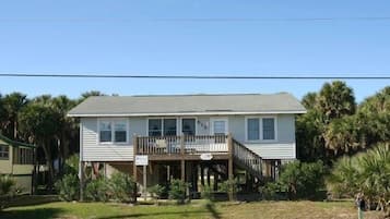 House, Multiple Beds (Dowry) | Exterior