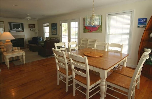 House, Multiple Beds (Grand View) | Private kitchen