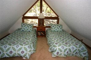 House, Multiple Beds (Green Parrot) | 2 bedrooms - Green Parrot (Edisto Island)