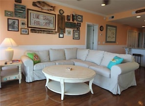 Casa, varias camas (The Retreat 6A) | Sala de estar