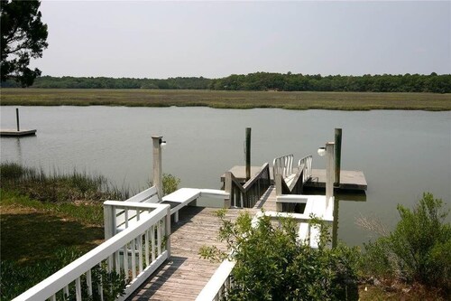 Shrimpers Cove