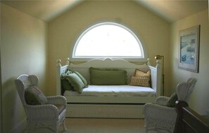 Living room - Thistle Dew (Edisto Island)