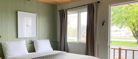 Rom – standard, 1 queensize-seng, ikke-røyk | Sengetøy av topp kvalitet, strykejern/-brett og wi-fi (inkludert)