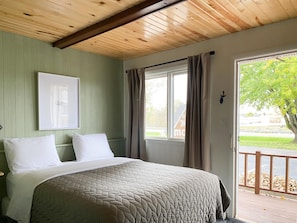 Ropa de cama de alta calidad y tabla de planchar con plancha