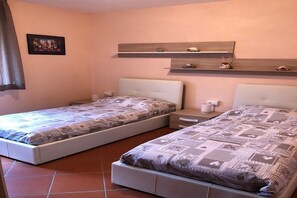 2 Schlafzimmer, Bügeleisen/Bügelbrett, kostenloses WLAN, Bettwäsche