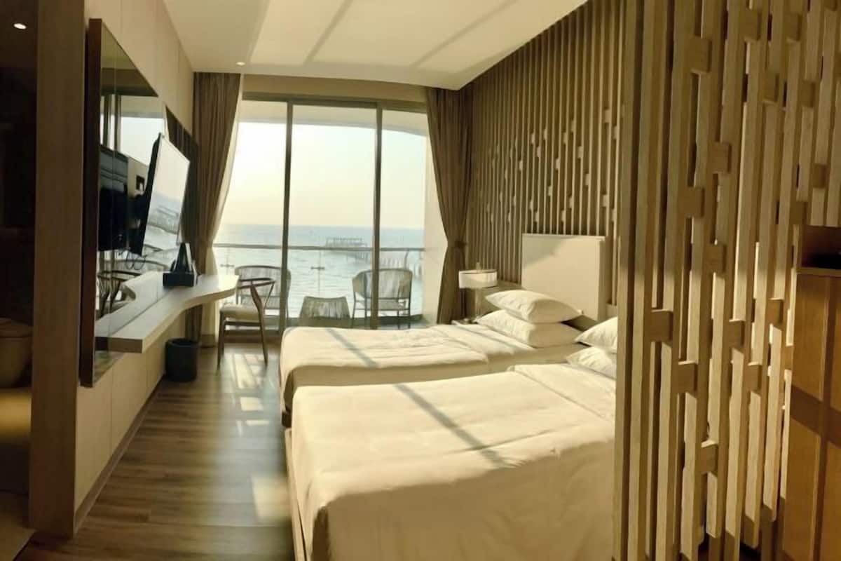 1 bedroom, in-room safe, soundproofing, free WiFi