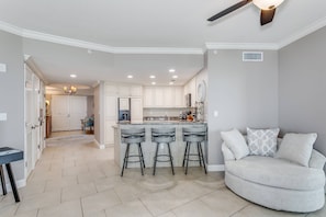 Smart TV, video games