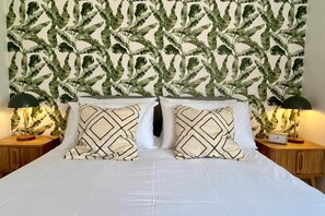 1 bedroom, iron/ironing board, free WiFi, bed sheets - Sea Views. Free Park. TV & Wi-Fi. Caniço de Baixo. (Caniço)