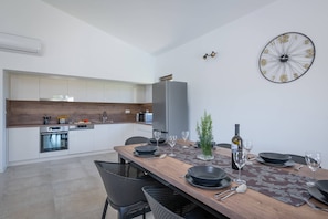 Fridge, microwave, oven, stovetop - Holiday house Luca in Poreč (Porec)
