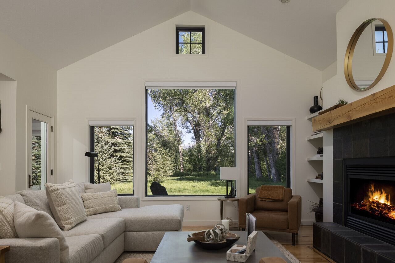 Tailwind Cabin Creek Front - Close to Targhee!