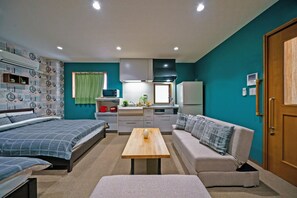 1 Bedroom Apartment, Non Smoking | Desk, laptop workspace, blackout drapes, free WiFi - S.T house Namiyoke (Osaka)