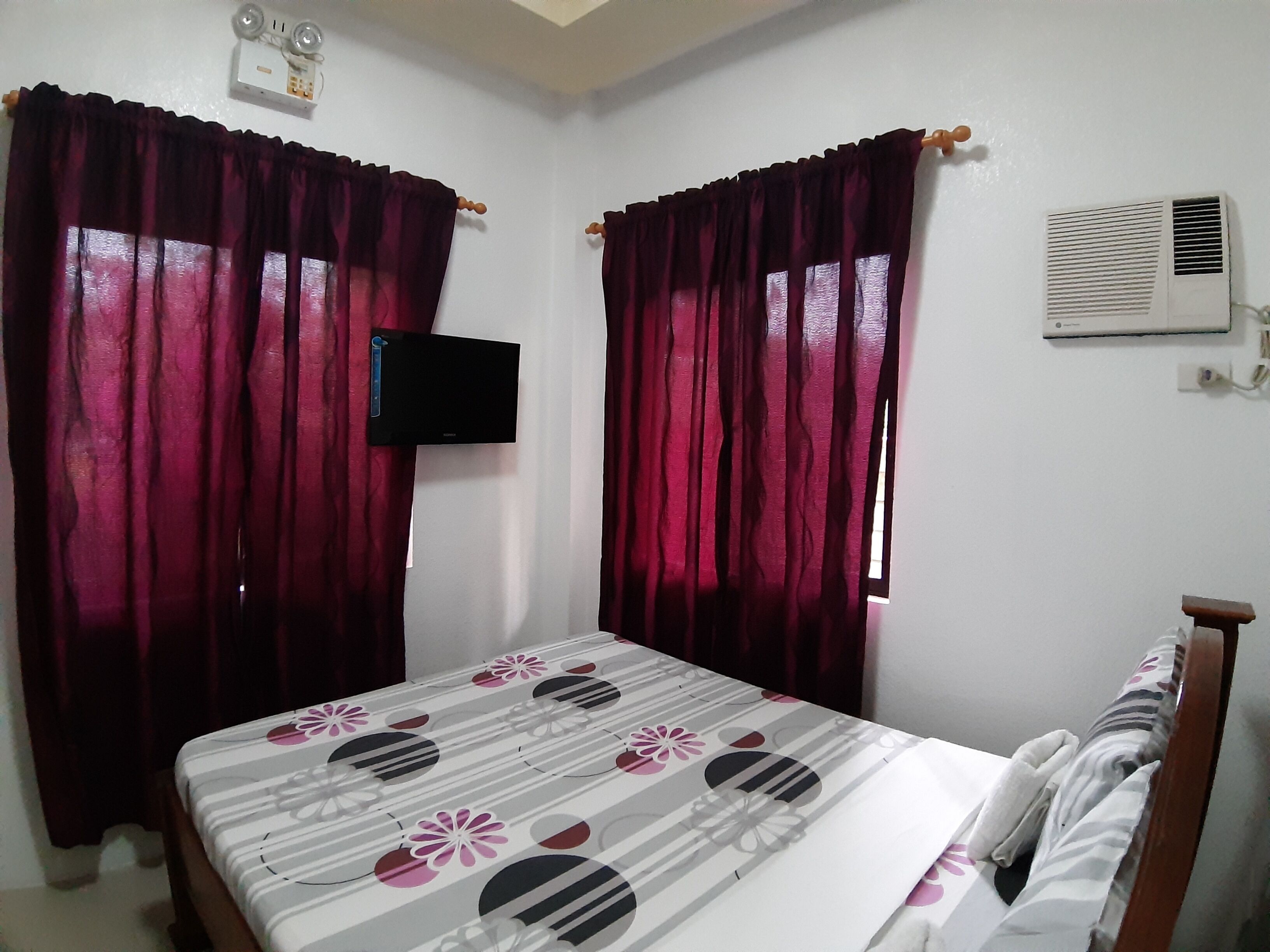 Dobbeltrom – superior | Skrivebord, wi-fi (inkludert) og sengetøy