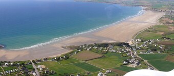 T3 seaside apartment in private residence