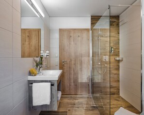 Secadora de cabello y papel de baño 