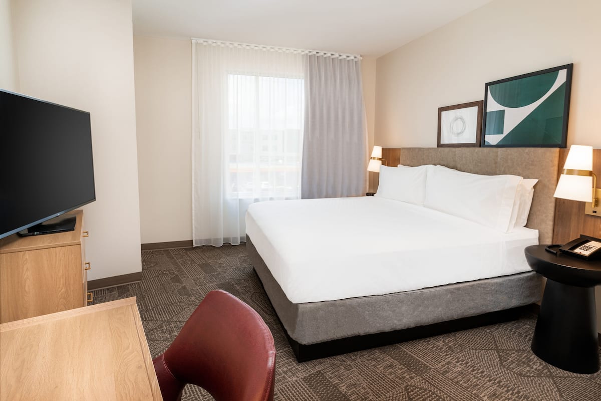 1 chambre, literie hypoallergénique, couette en duvet d'oie, bureau