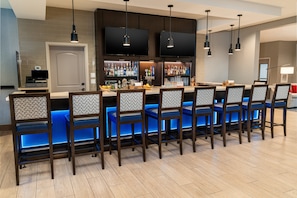 Bar (on property) - Staybridge Suites Nashville - Vanderbilt Area by IHG (Nashville)
