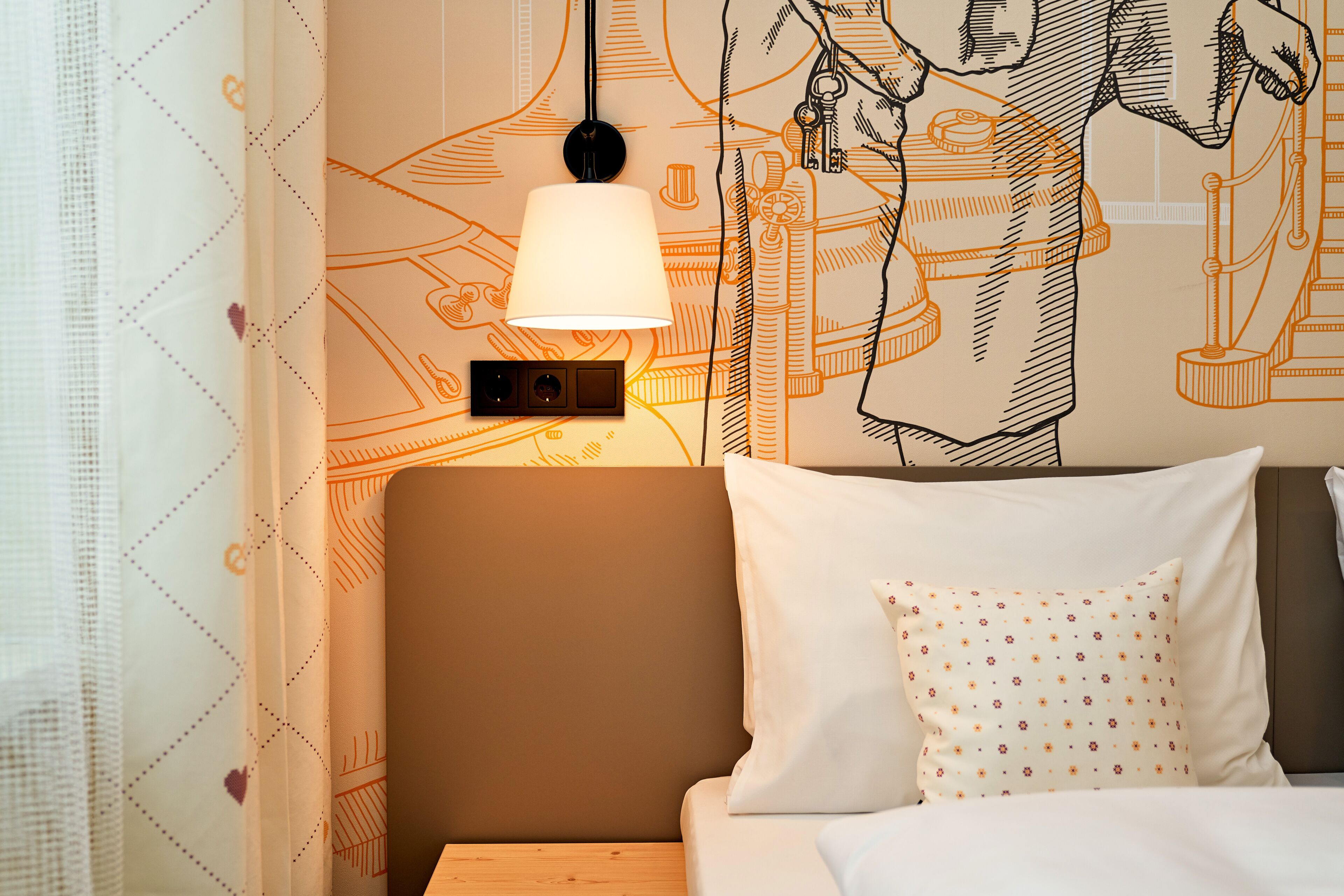 comfort double room | 1 bedroom, desk, soundproofing, iron/ironing board