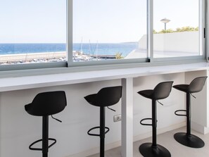 Business centre - Newport Bay Villa: exclusive & luxury experience (Candelaria)