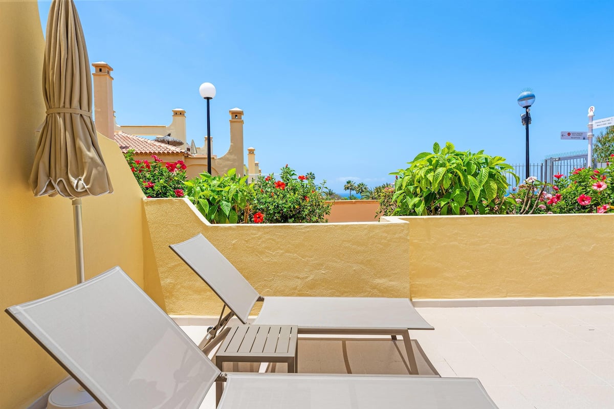 Superior Apartment, 1 Bedroom | 3 bedrooms, in-room safe, desk, laptop workspace