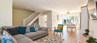 Beachcomber, a stones throw from the sea